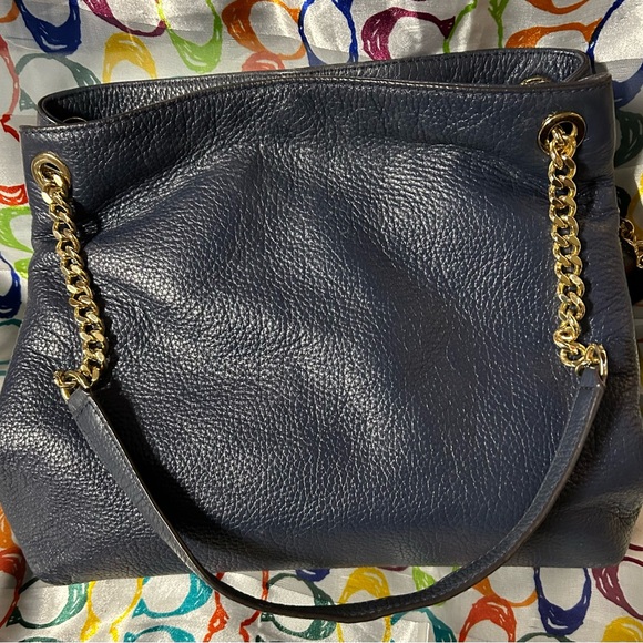 Michael Kors Jet Set Blue Leather Shoulder Bag. - Picture 4 of 7